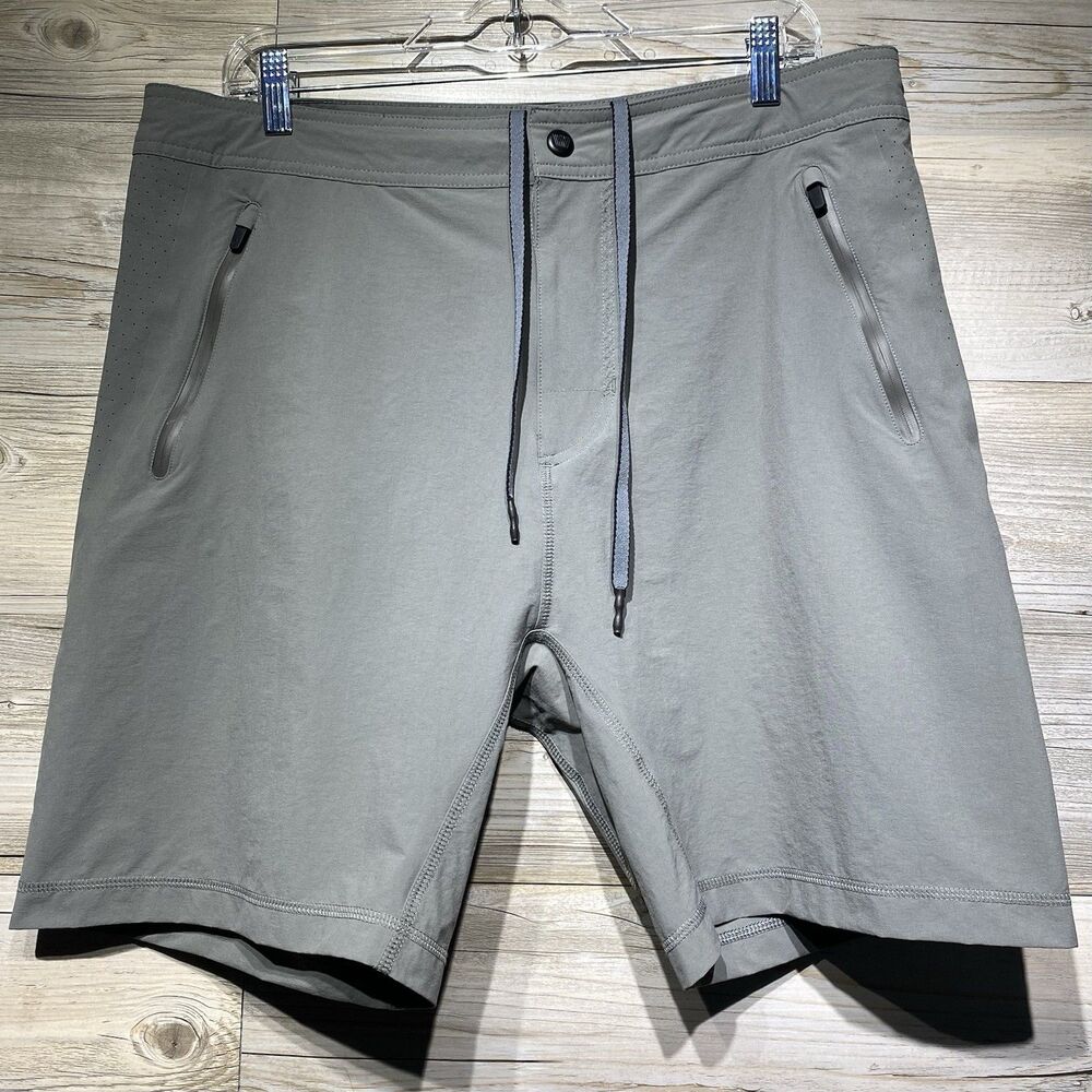 Mack Weldon Stealth Shorts Men's Large Gray Performance Perforated Stretch